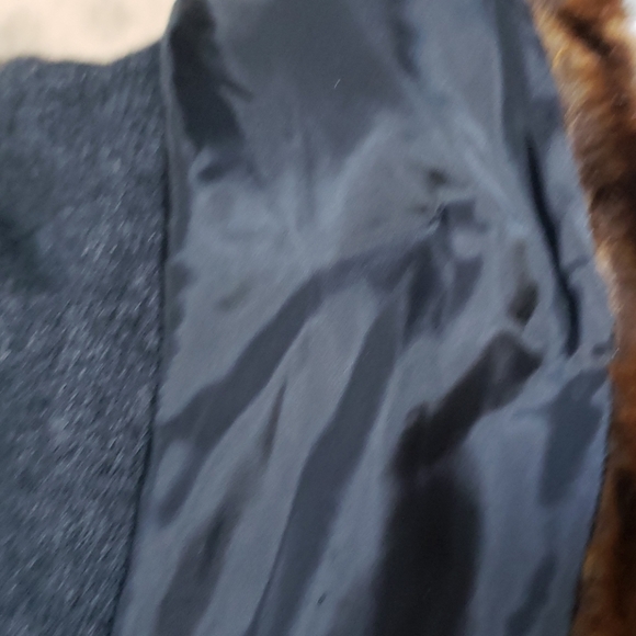 Vintage RALPH LAUREN fitted sweater with faux fur embellished collar - Picture 5 of 5